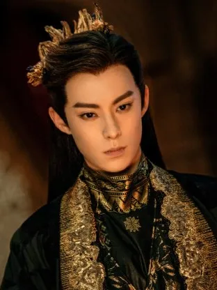 Dylan Wang (Wang Hedi) as Dongfang Qingcang