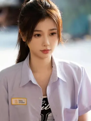 Esther Yu (Yu Shuxin) as Jiang Mu